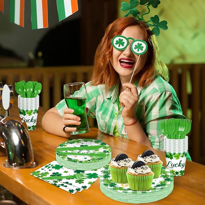175 Pcs St Patrick's Day Tableware Set Serves 25 Green Lucky