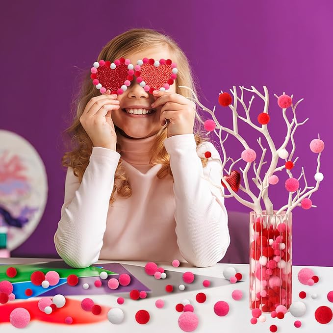 Valentine's Day Pom Poms Balls 600 Pieces Pink Red Pom Poms Mixed