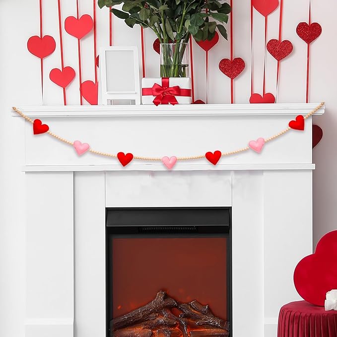 Valentine's Day Garland 3D Felt Valentine Heart Banner with Wooden