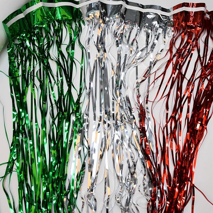 BRAVESHINE 2 Pack Fringe Backdrop Red Silver Green Christmas Party