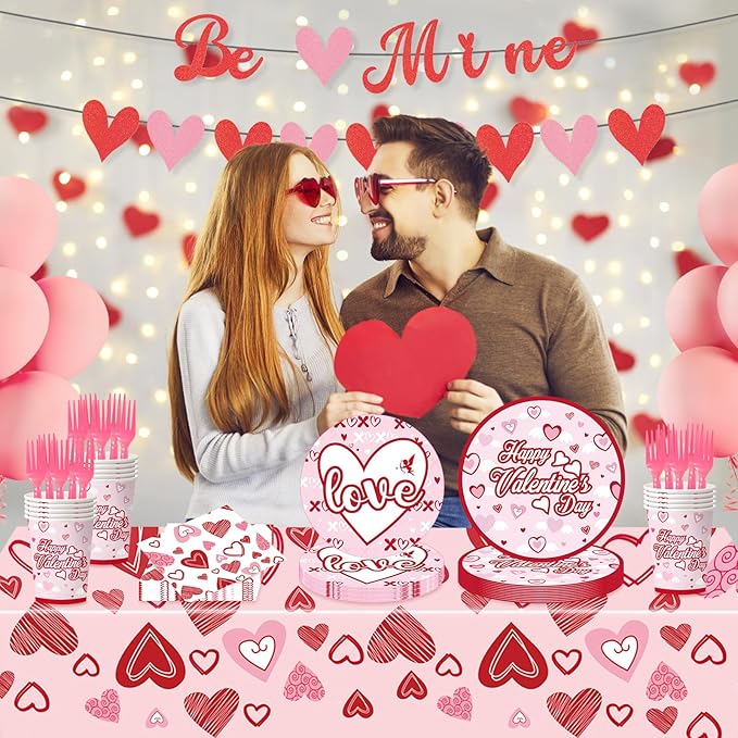 122PCS Valentine's Day Party Supplies Pink Heart Paper Plates