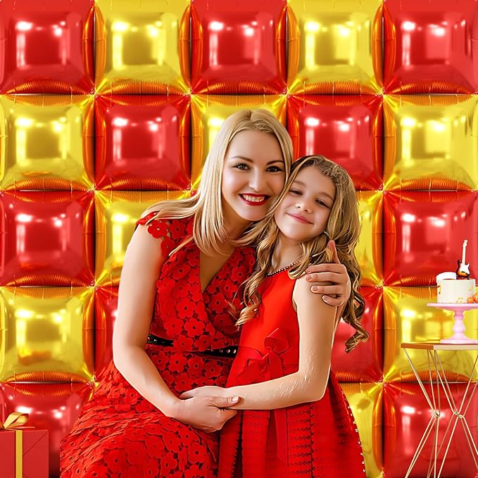 25PCS Christmas Balloons Red Gold Square Foil Balloons Wall Backdrop