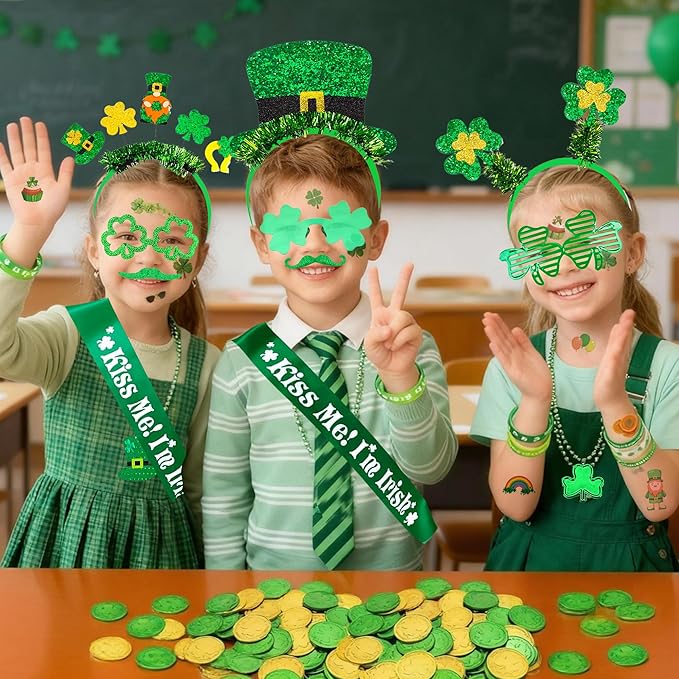 St Patrick's Day Accessories Party Favor Set 168 PCS Shamrock