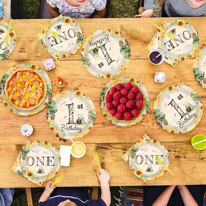 96Pcs Classic Bear 1st Birthday Decorations Watercolor Bear Plates