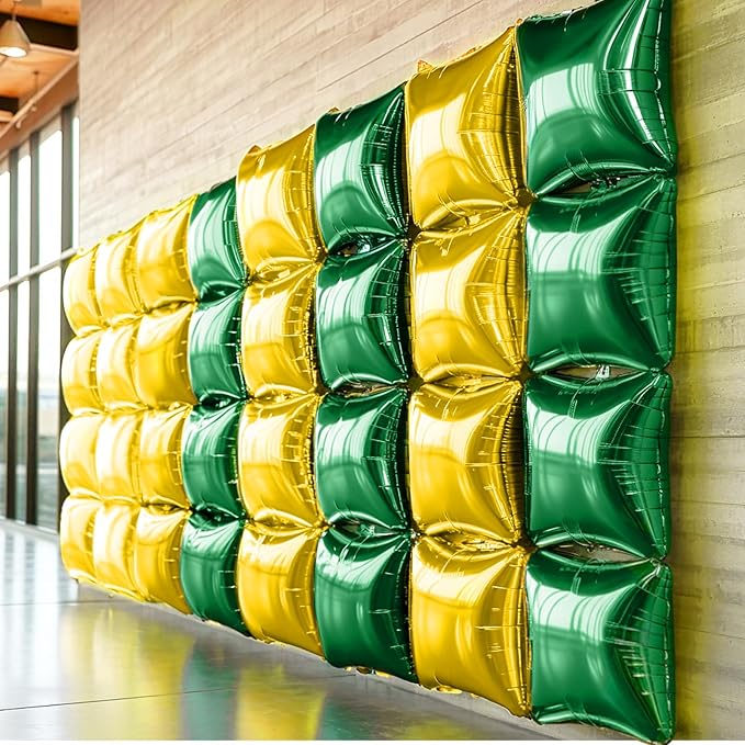 25PCS Christmas Balloons Green Gold Square Foil Balloon Wall