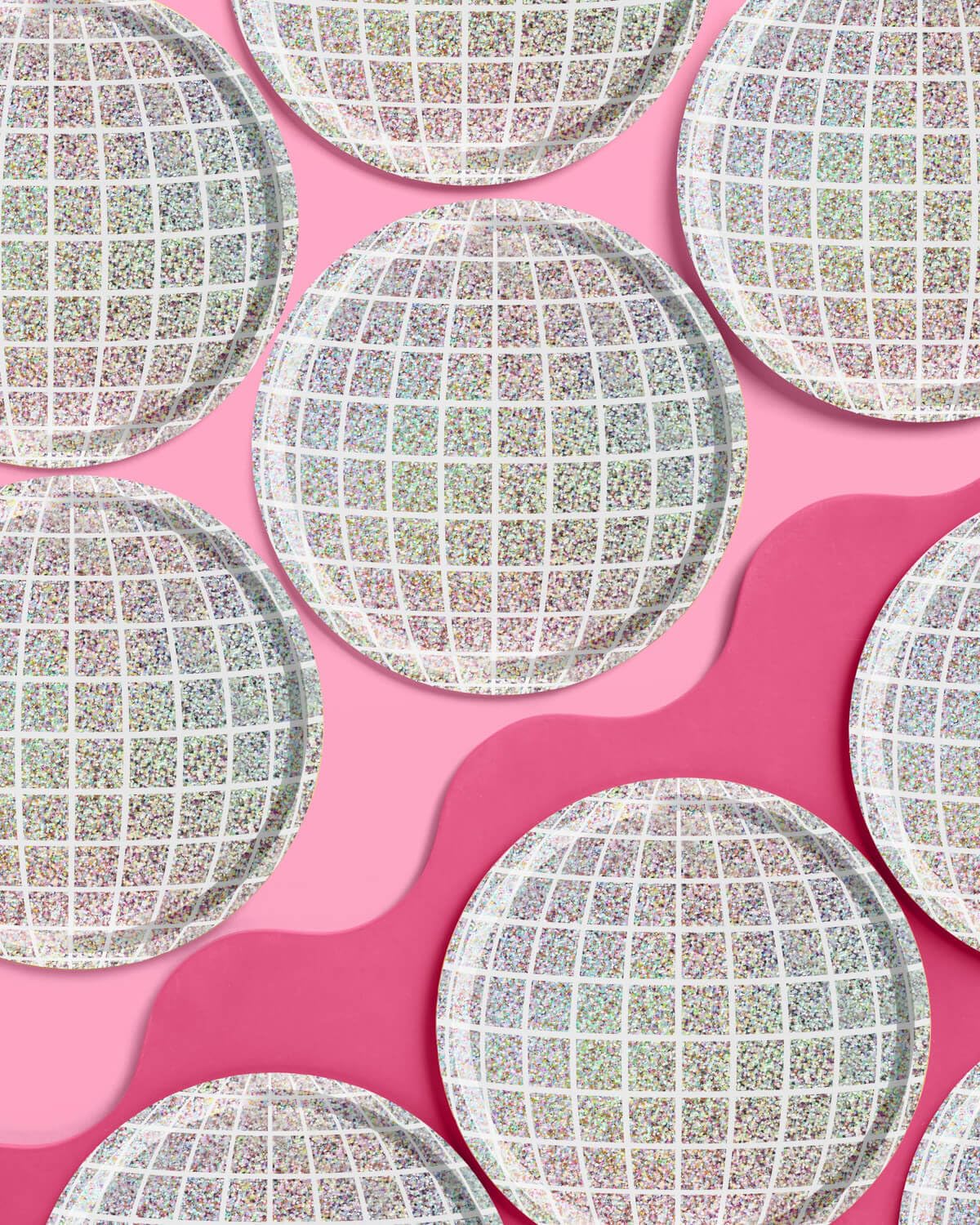 xo, Fetti Holographic Disco Ball Paper Plates - 25 pk, 9" |
